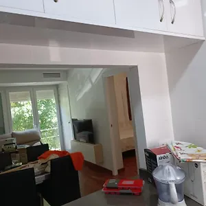 Lyrioshomes Filpo Rojas , Apartamento